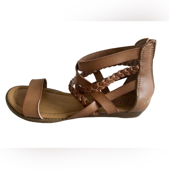 Blowfish Girls Summer Strap Sandal, Light Brown/Dark Tan Color, Size Big Kid 6 - Picture 2 of 15